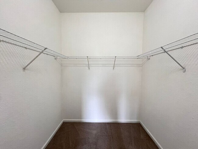 Building Photo - Great Apartment for rent!