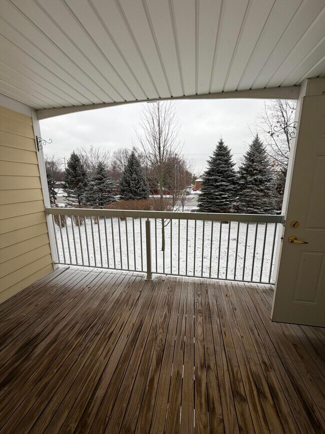 Building Photo - 7774 S Essex Gate Dr