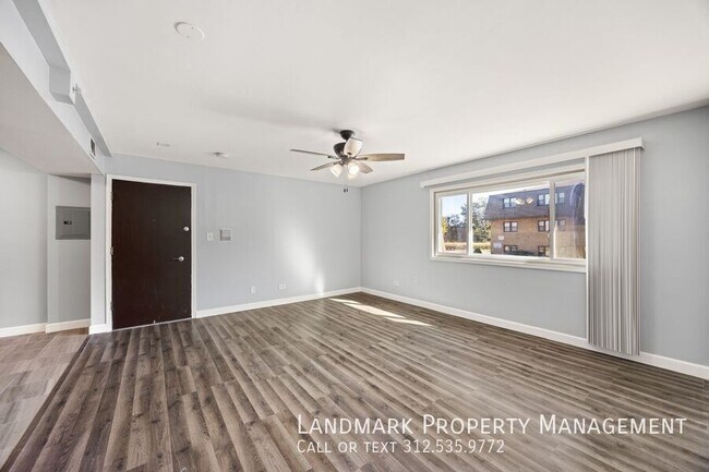 Building Photo - 10440 Natoma Ave