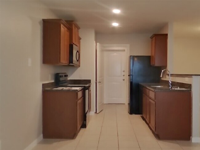 Building Photo - 317 Summer Horse Dr