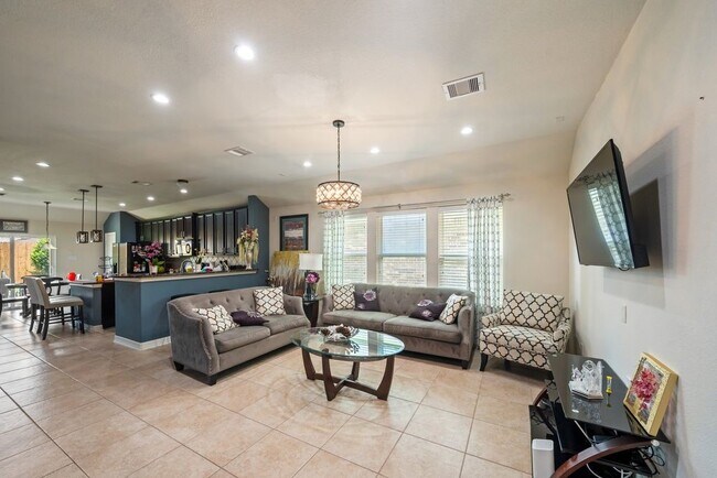 Building Photo - 8819 Chaco Hill Ln