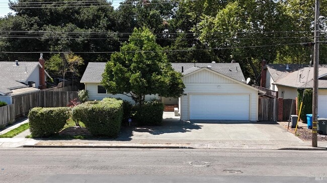 Building Photo - 4845 Marshall Dr