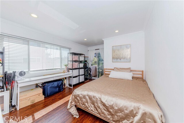 Building Photo - 358 S Gramercy Pl