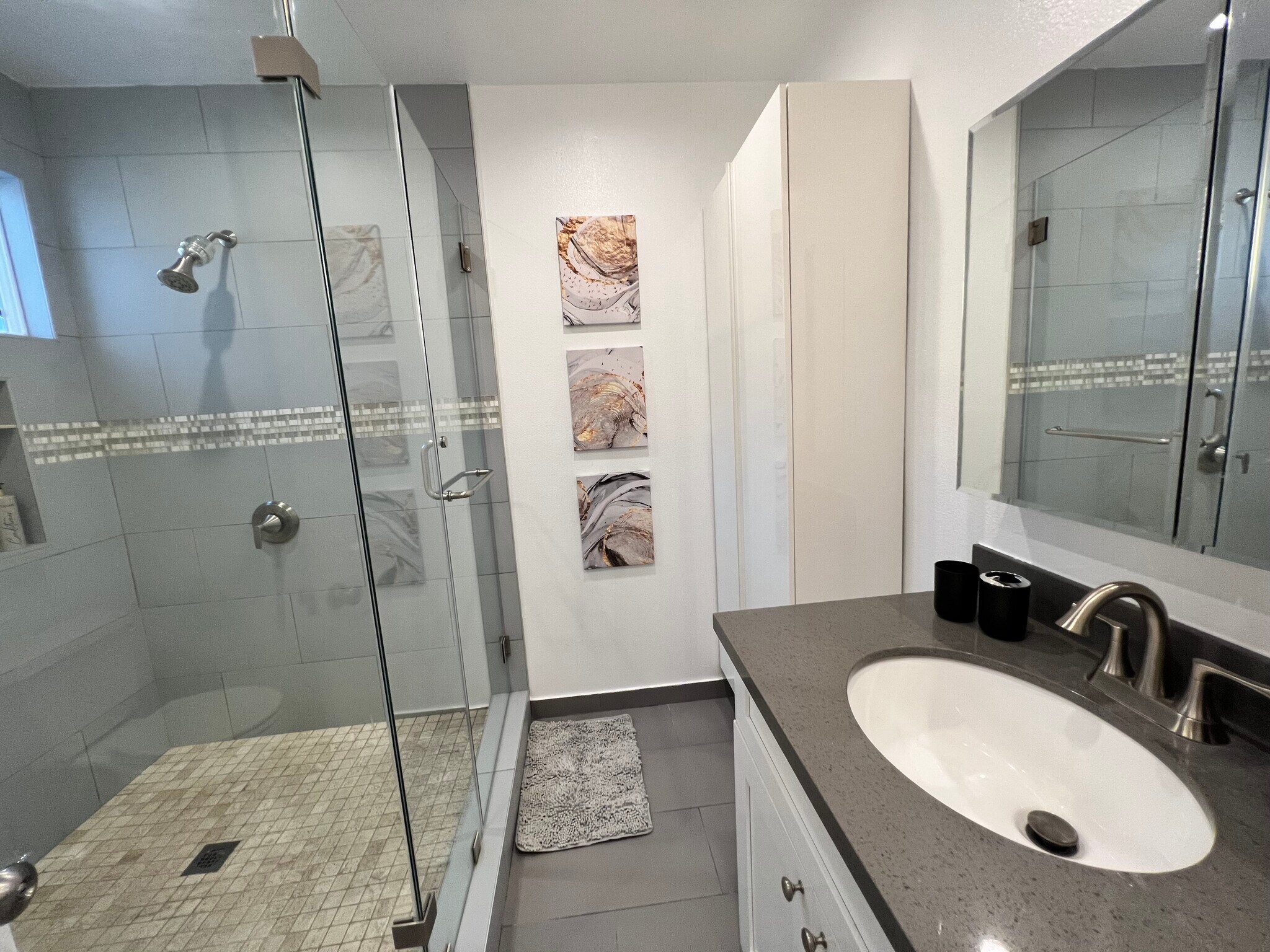 Bathroom - 1235 S Muirfield Rd