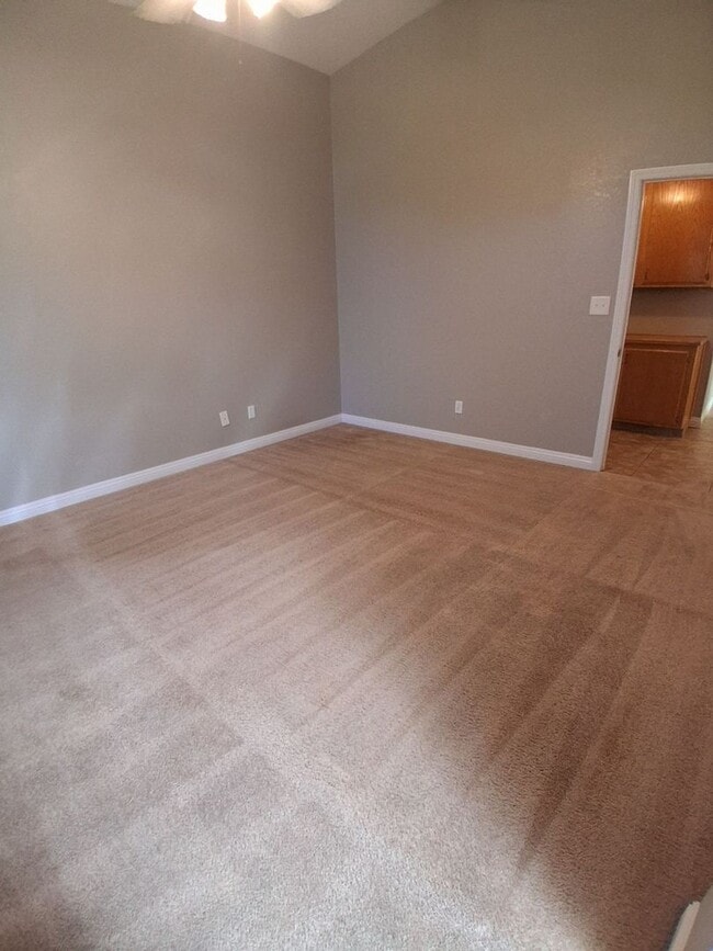 Building Photo - Beautiful Single-Story Home in Pheasant Run – Move-In Ready!