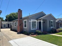 Building Photo - Newly remodeled cottage in South Salinas