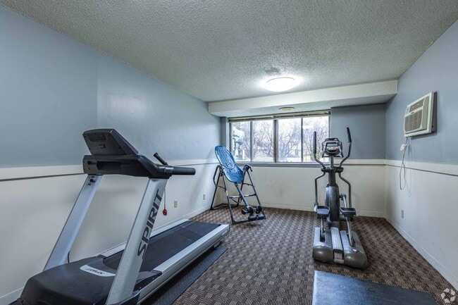 Building Photo - Victoria Flats Roseville