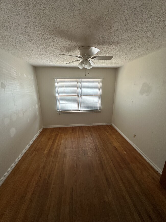 Building Photo - 1626 NW 27th St