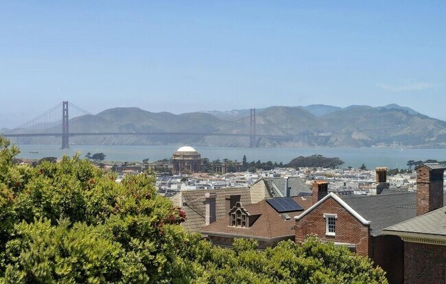 Building Photo - 2295 Vallejo St