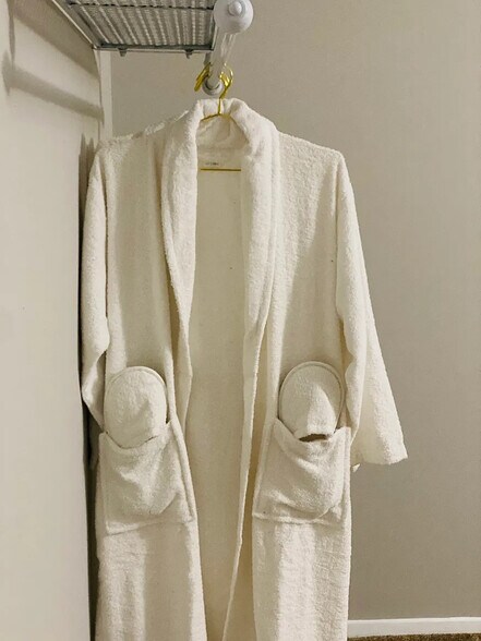 Building Photo - Room in Townhome on Mountain Springs Cir