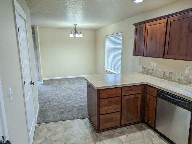 Building Photo - 3607-3617 Colton Ln NE