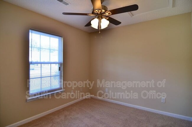Building Photo - 112 Palm Ct