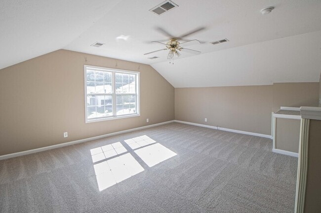 Building Photo - 2945 Core Dr