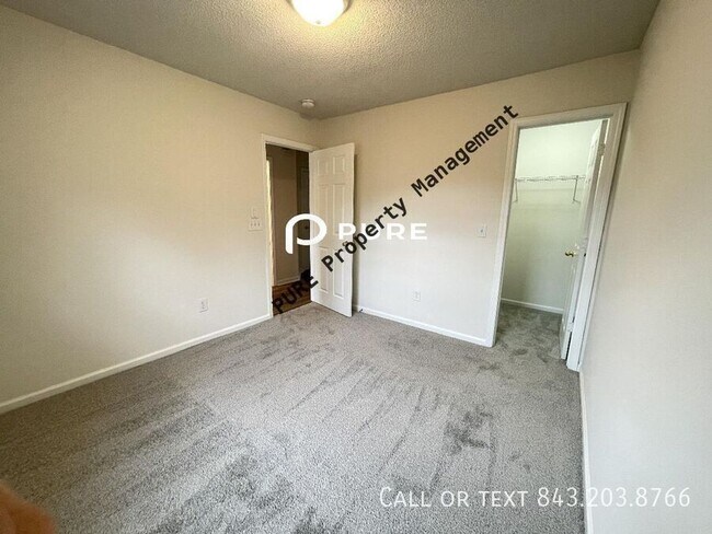 Building Photo - 111 Concord St