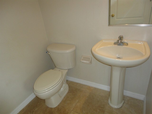 Building Photo - 15534 Lake Bella Vista Dr