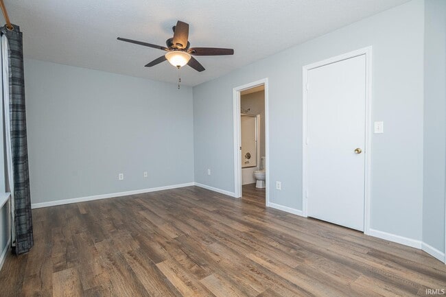 Building Photo - 635 S Fieldstone Blvd