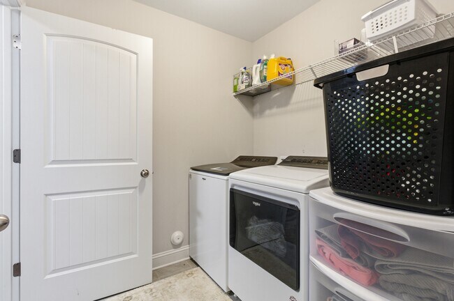 Building Photo - 2012 Snapper St