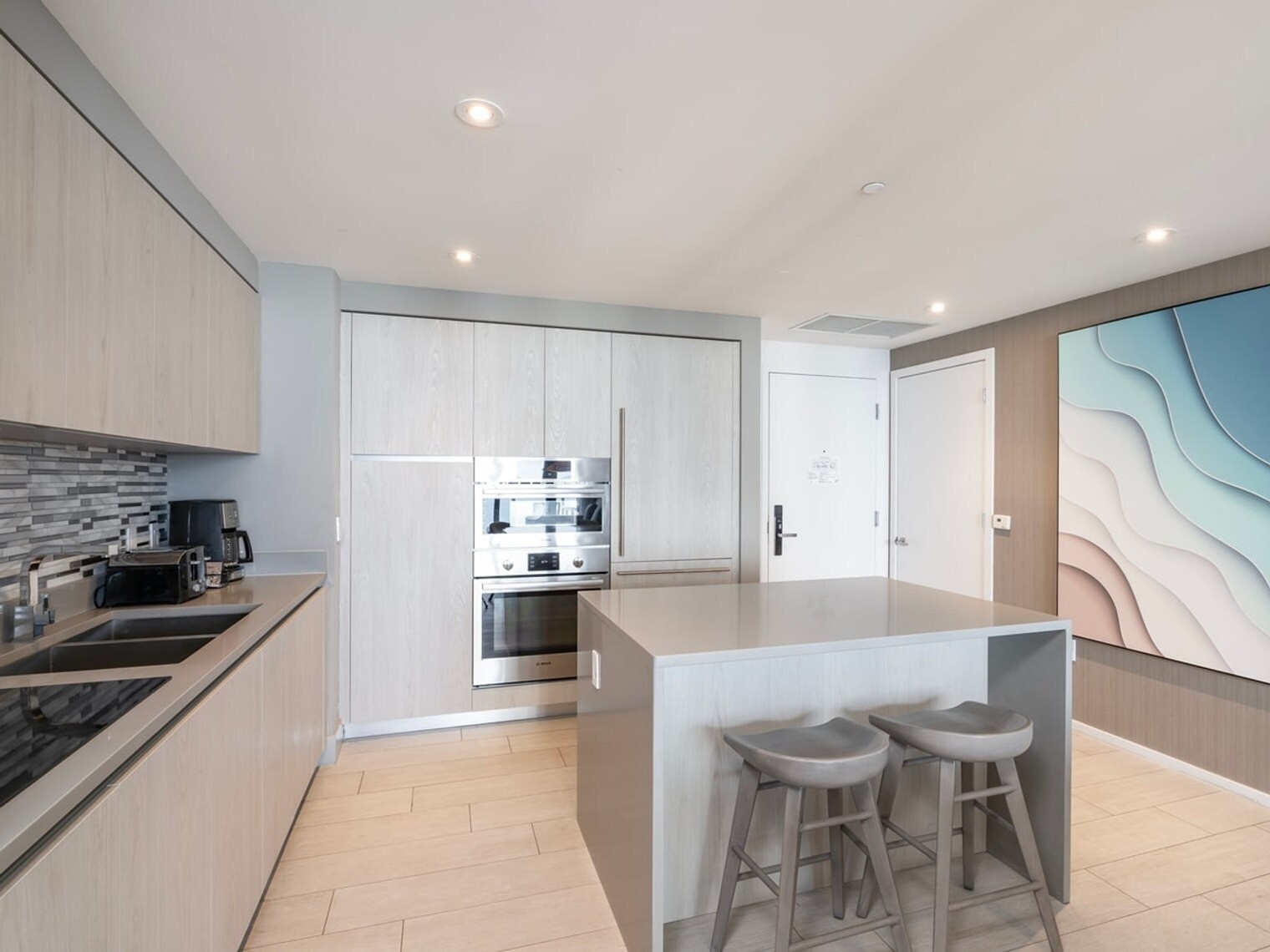 Building Photo - 4010 S Ocean Dr