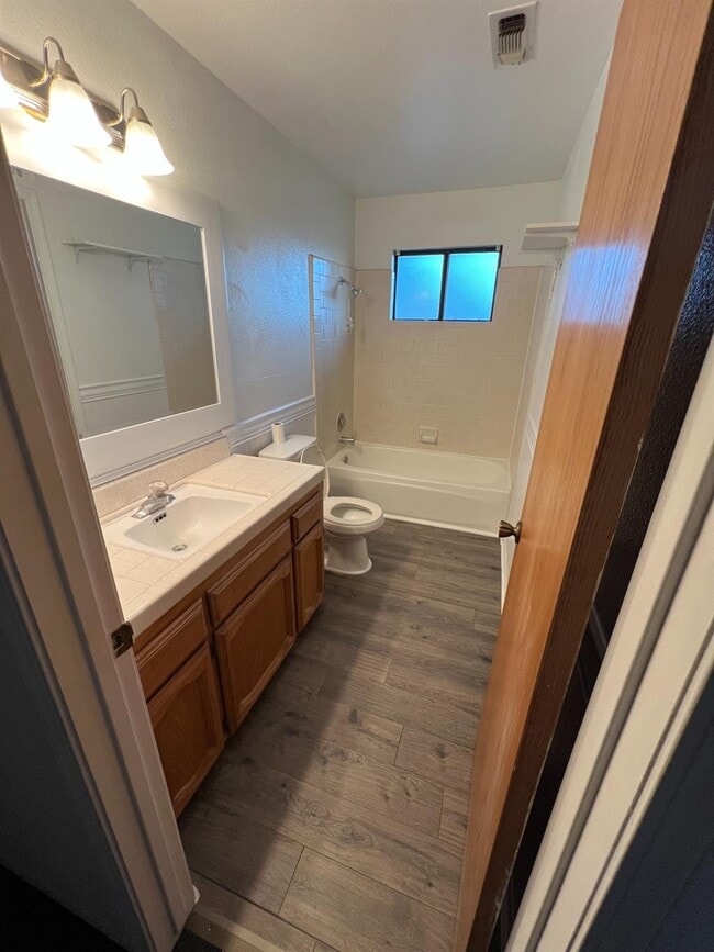 Building Photo - 17495 Melba Dr E