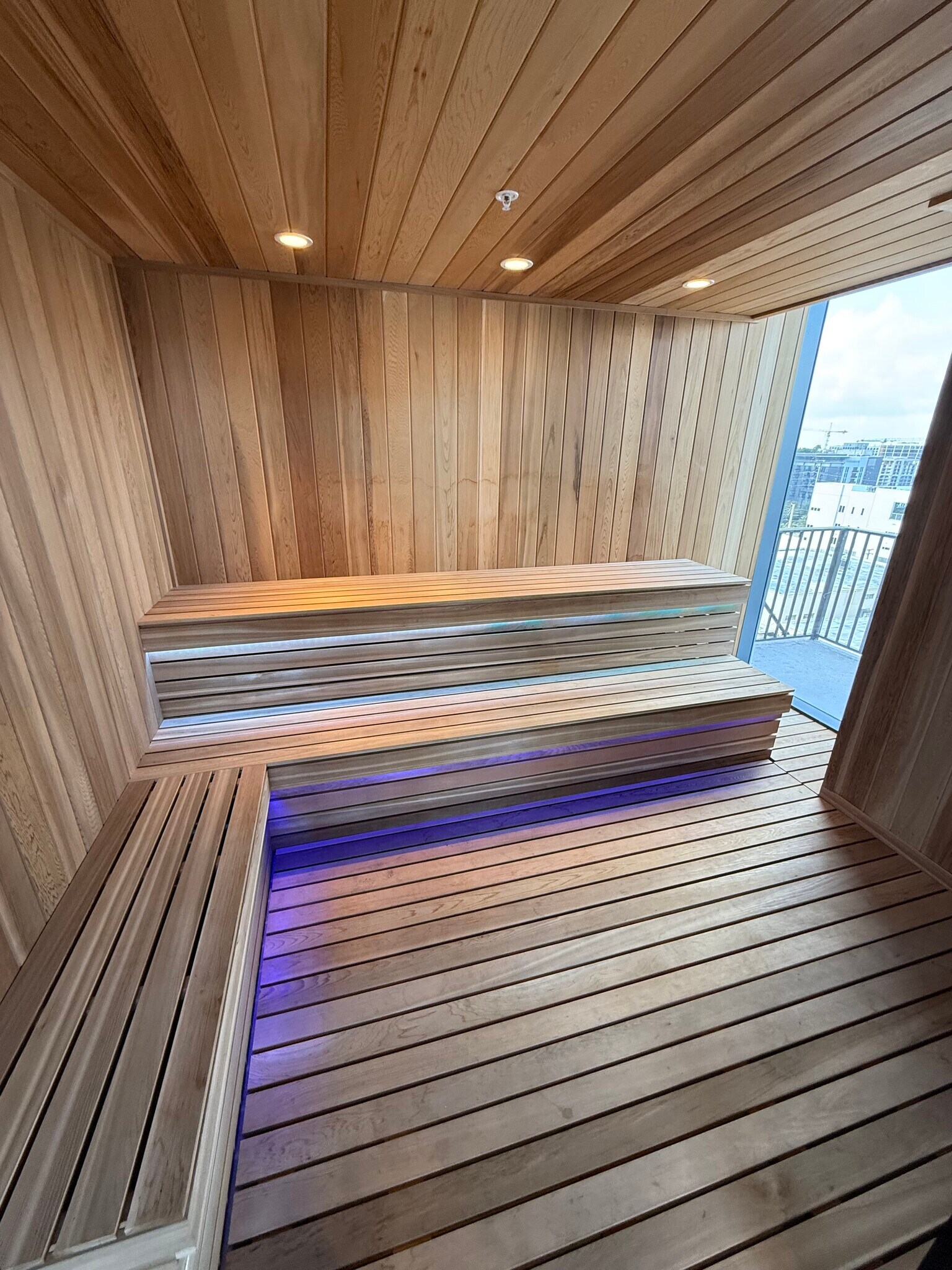 Building Photo - 1950 NW 1st Pl