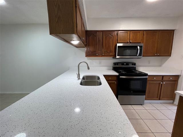 Building Photo - 1404 Shufford St