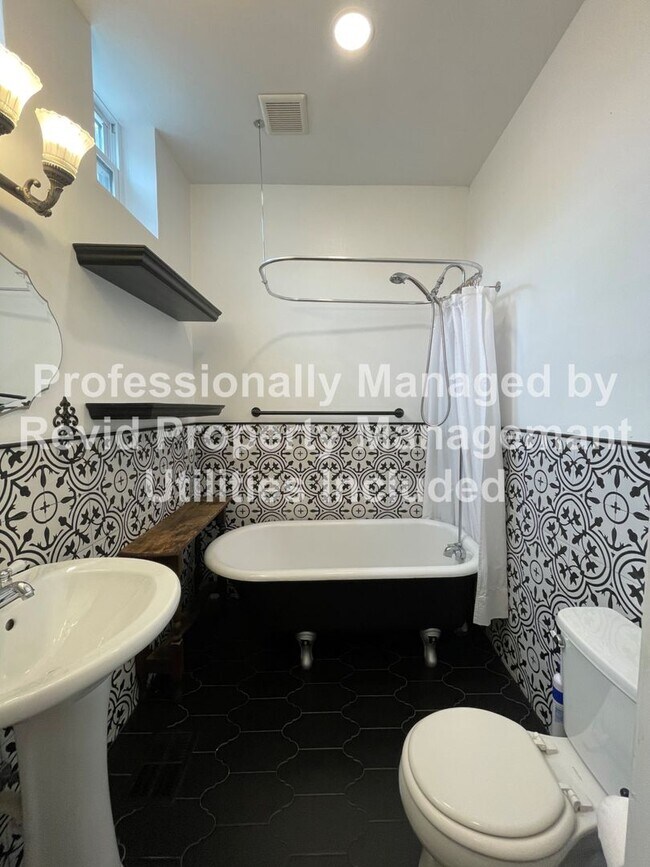 Building Photo - 1287 Harbert Ave