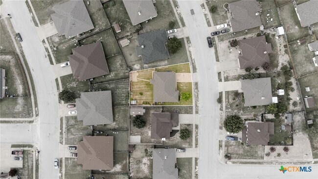 Building Photo - 503 Sumac Trail