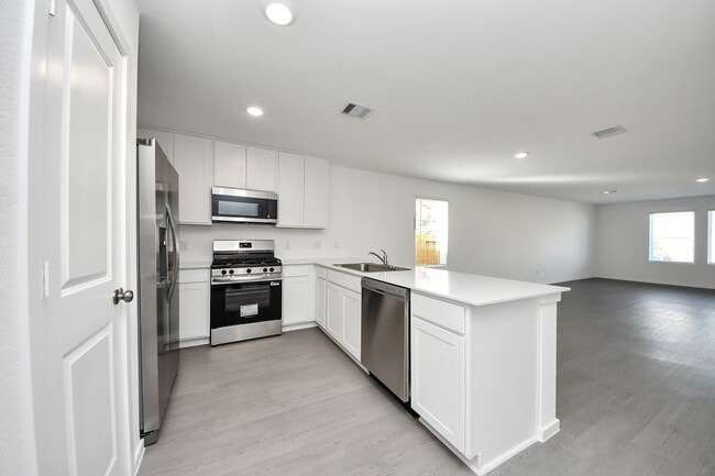 Building Photo - 2523 Night Emerald Dr