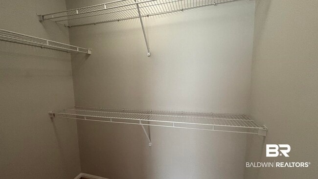 Building Photo - 1517 Regency Rd