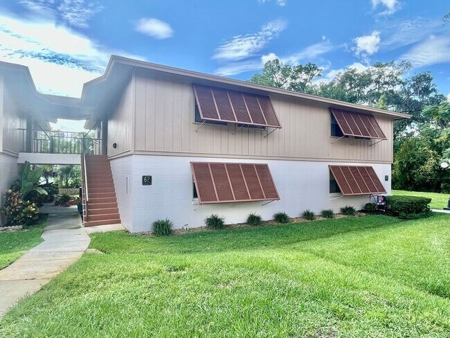 Building Photo - 160 Live Oak Woods Ct