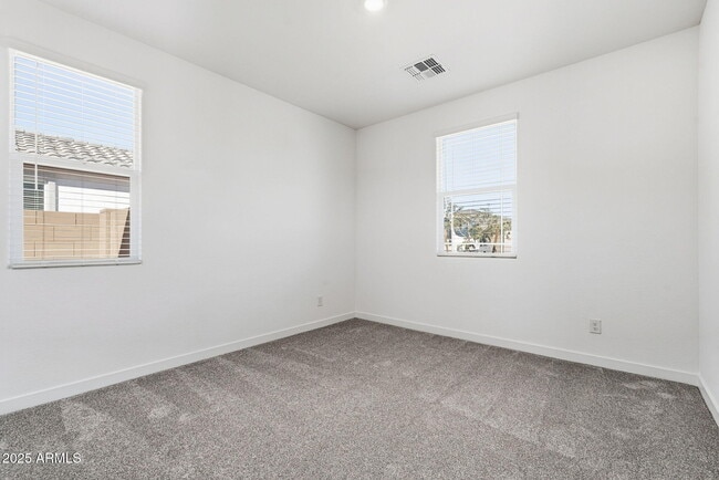 Building Photo - 8147 E Paloma Ave