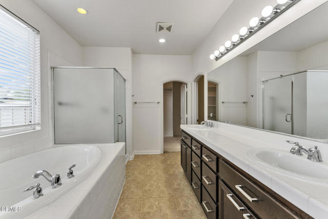 Building Photo - 24889 Ash Tree Ct