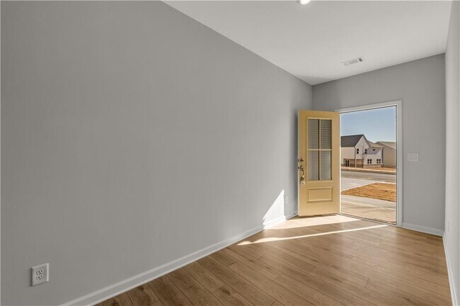 Building Photo - 1280 Jordan Brook Dr