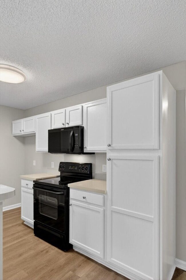 Building Photo - Hunters Bend Haven