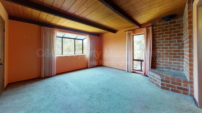 Building Photo - 15460 Weather Rock Way