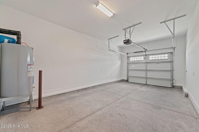 Building Photo - 4229 Laurel Rdg Dr
