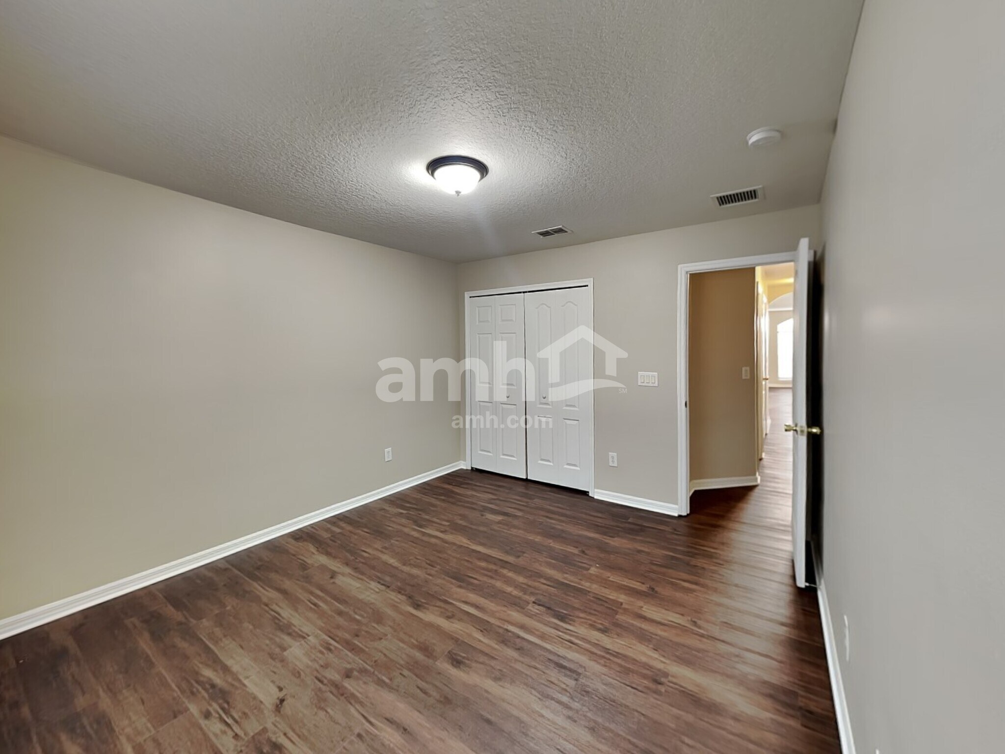 Building Photo - 366 Cabana View Way