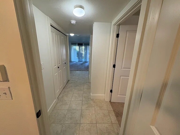 Building Photo - 3008 N Narrows Dr