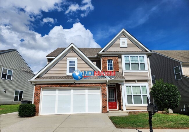 Primary Photo - Spacious, open floor plan home in a very c...