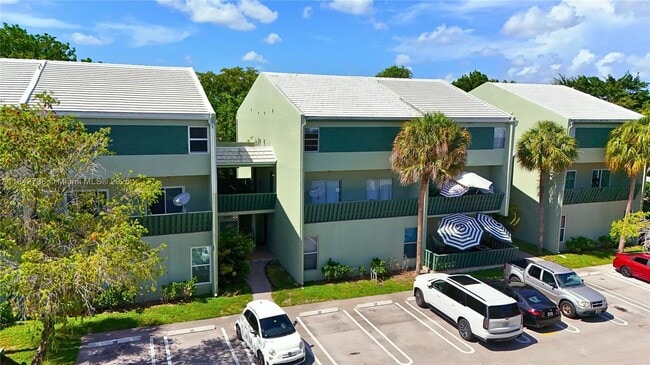 Building Photo - 8911 NW 28th Dr