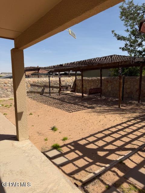 Building Photo - 14668 Jesus Almeida