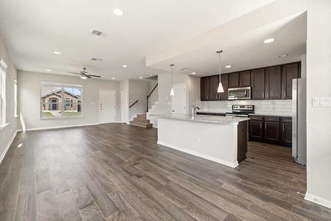 Building Photo - 719 Coconut Grove St