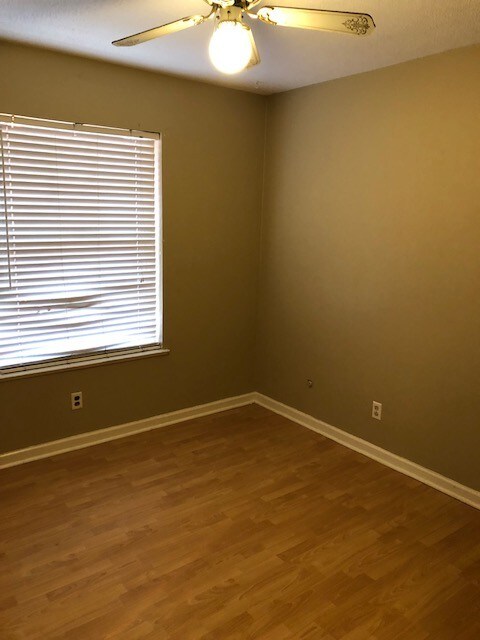 Building Photo - 309 Hickerson Ave