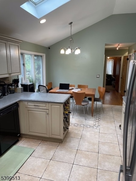 Building Photo - 273 Rea Ave Ext