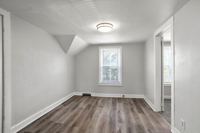 Building Photo - 1314 22nd St
