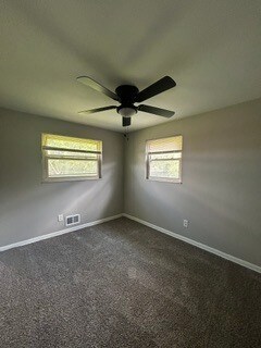 Building Photo - Spacious 2-bedroom 1 Bath Townhome
