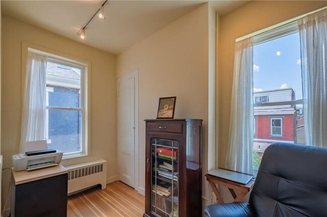 Building Photo - Lawrenceville - 2 BR Single Family Home, Air Condition, Hardwood Floors!