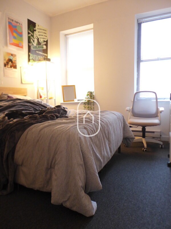 Building Photo - 32 Cunard St