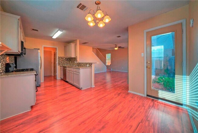 Building Photo - 14329 Teacup Ln