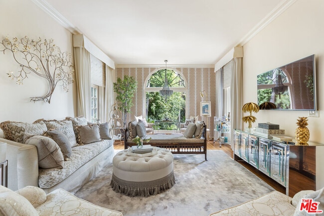 Building Photo - 175 W Channel Rd